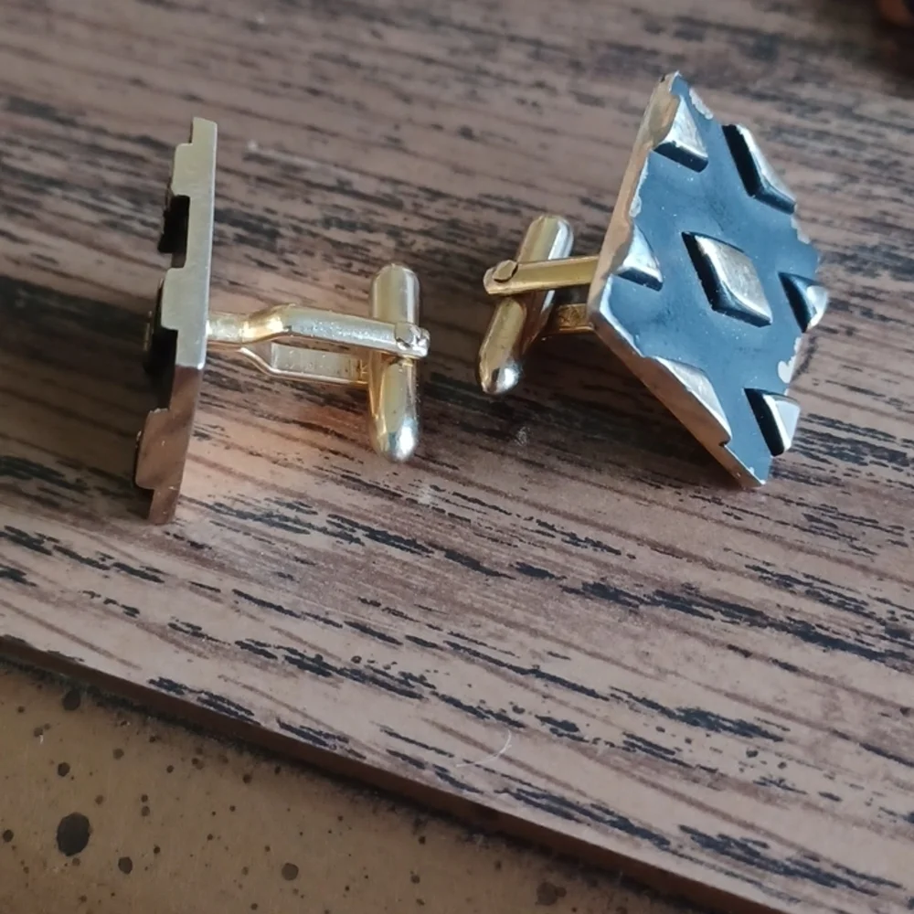 VTG SWANK gold tone & black mid-century cufflinks